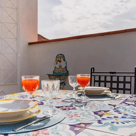 Ravello Dream Charming House アパート スカラ